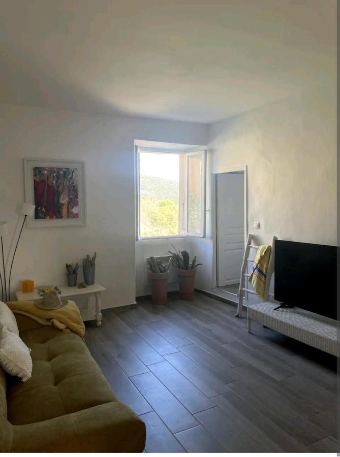 Appartement Vue Mer En Plein Centre De Каржез Екстер'єр фото